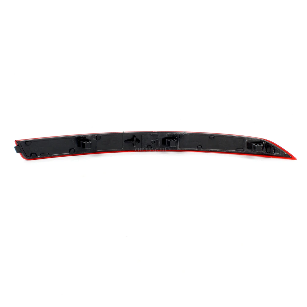 For Skoda Octavia Sedan Combi Car-styling Rear Bumper Reflector Warning Brake Light Tail Lamp Stop Light Bumper Strip