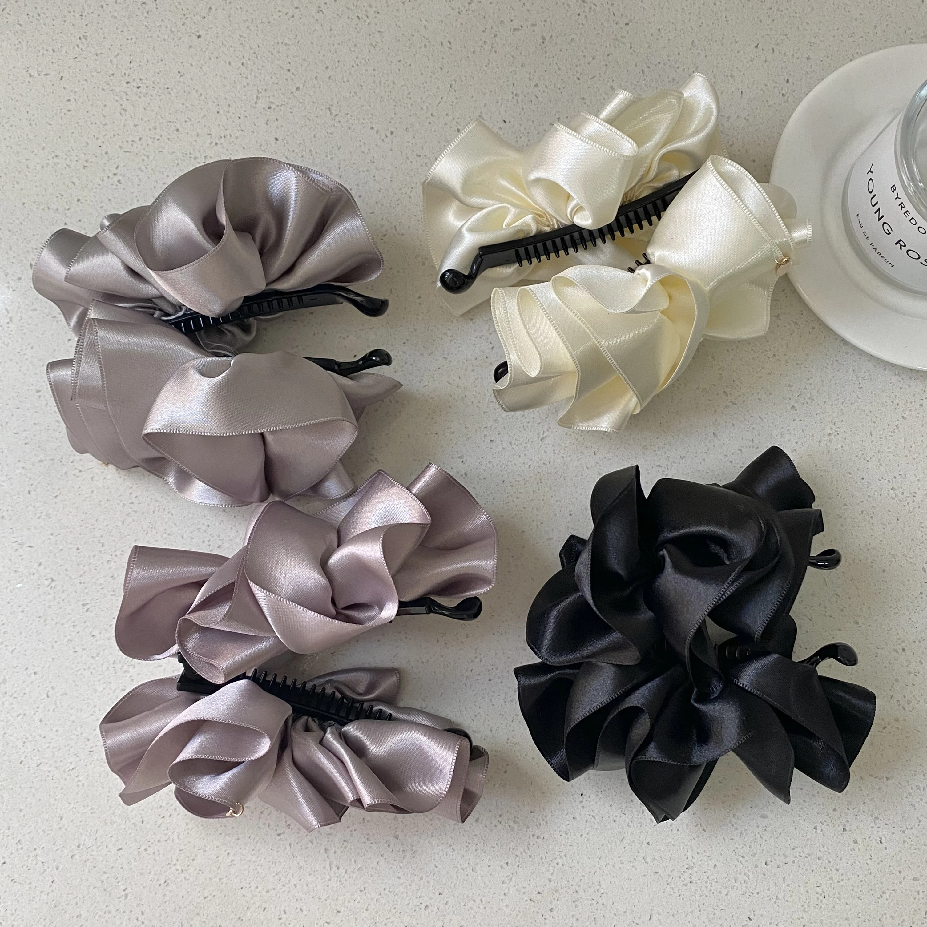 1PC Elegant Hair Claw Clips Set, Stylish Hair Accessories for Women, Chic Hair Grips for Daily and Party Wear