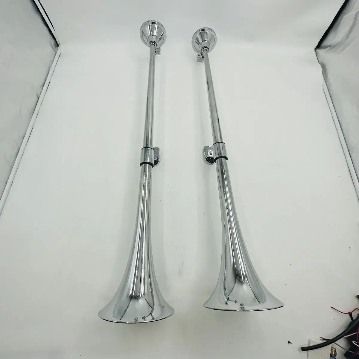 내구성이 뛰어난 대형 트럭용 고음/저음 가스 경적 12V/24V 호루라기 증기선 기차 소리 1미터 길이 에어혼 큰 소리