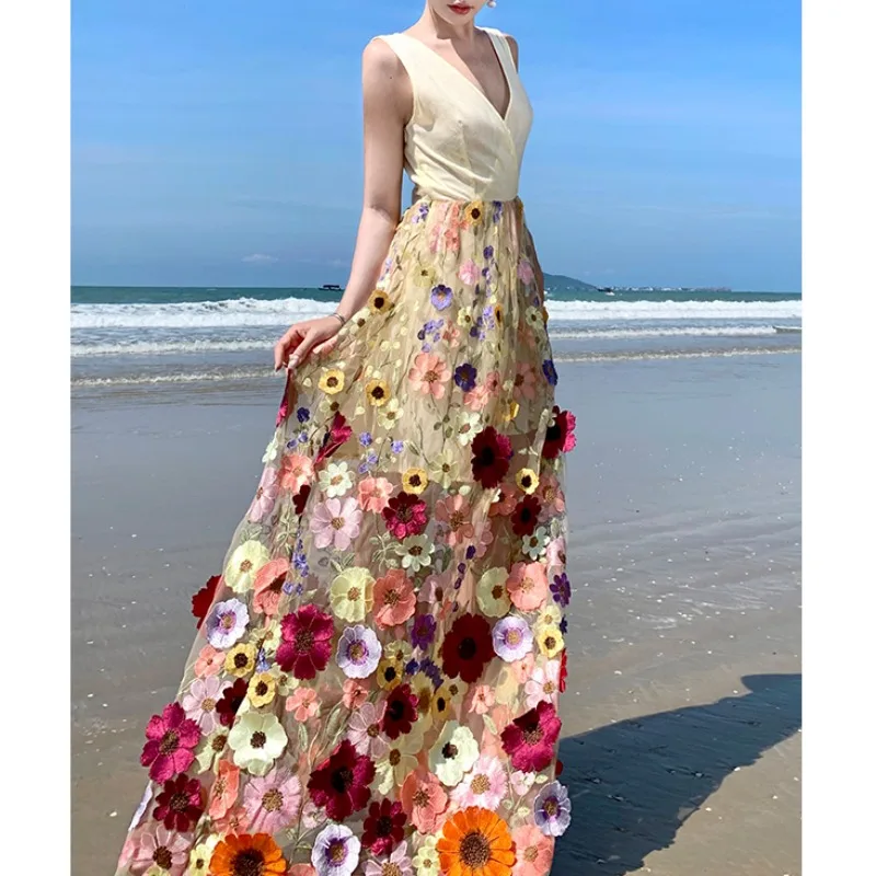 

Vintage Flora Embroidery Women Dress Bodycon Elegant V-neck Sleeveless Evening Dresses Ladies Runway Design Vestido