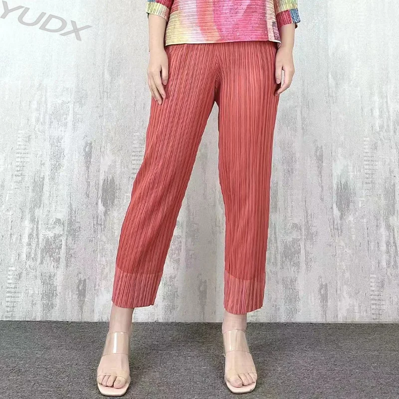 

2023 Miyake Pleated Women's Casual Pants Spring and Summer Thin Section Loose Large Size Nine-minute Pants Speed Dry Harun Pants