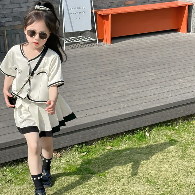 

Summer Style Children's Set with Short Sleeved Shirt and Elegant Pleated Skirt for Fashionable Baby Girls Children's Clothing