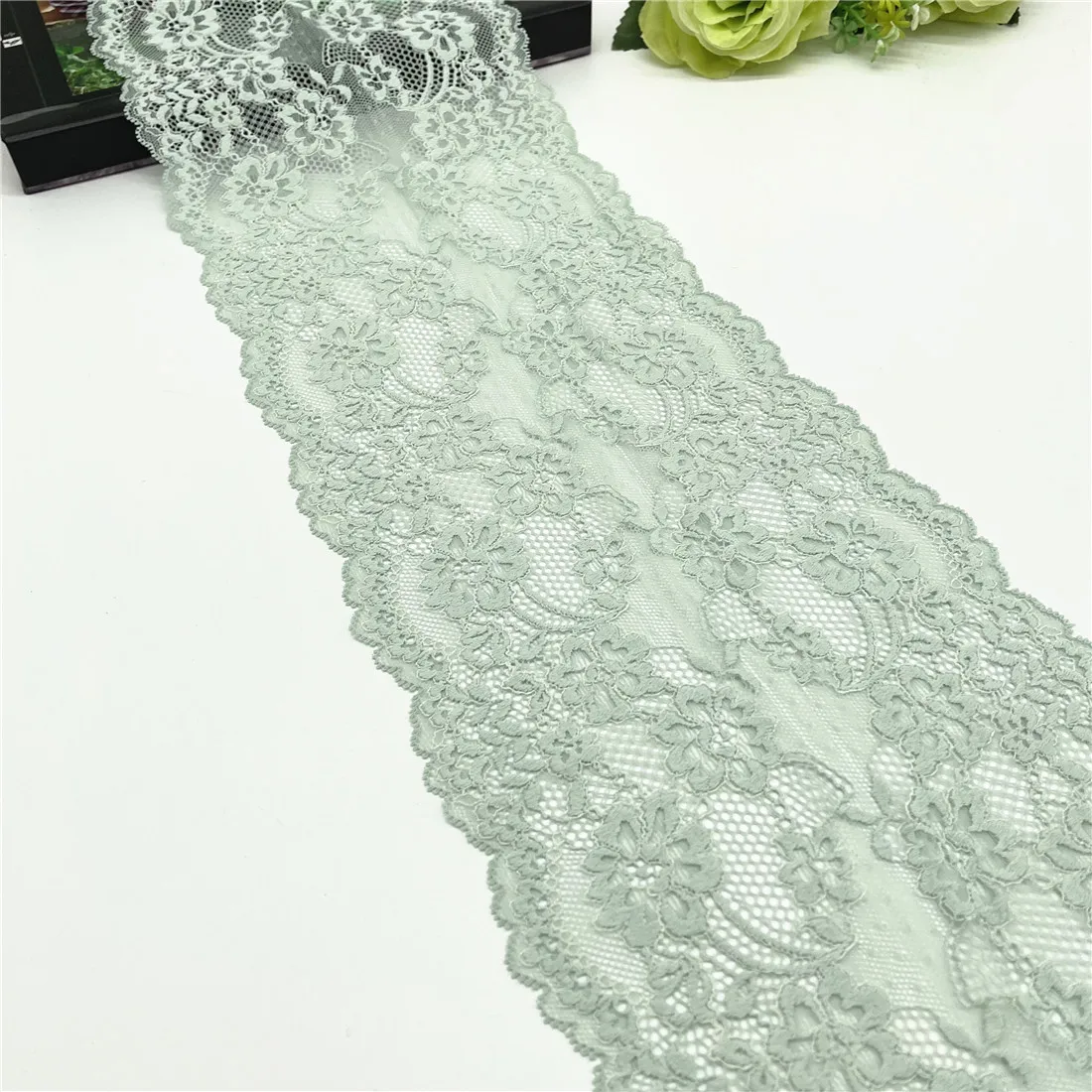 3y/lot Width 17cm Light Green Elastic Stretch Lace Trim 1