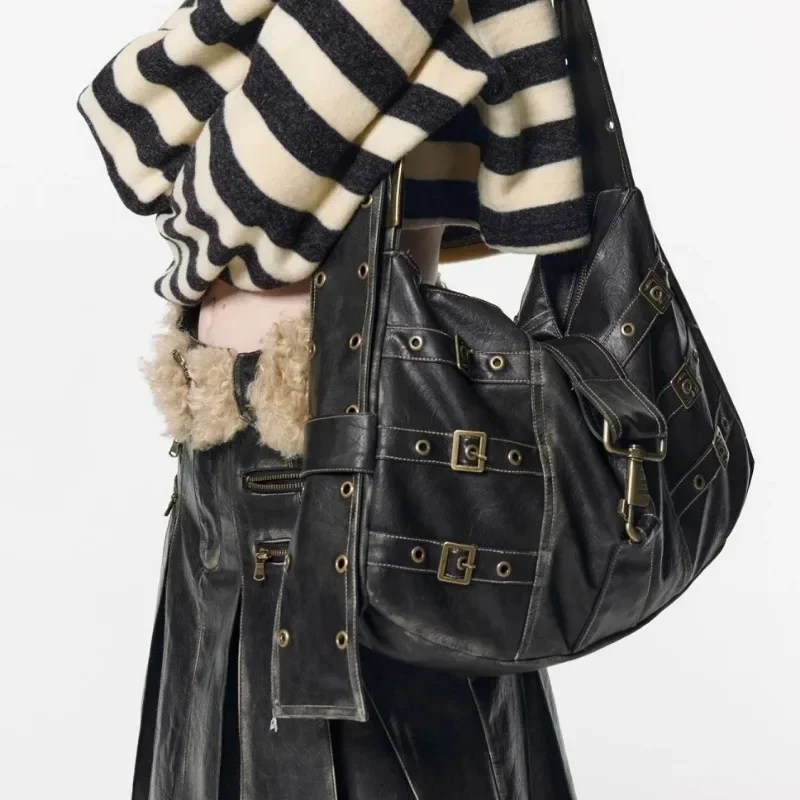 

Fashion Punk Vintage Womens Shoulder Bag Large Capacity Designer Men Black Tote Bag Advanced Shopper Luxury Casual Handbag