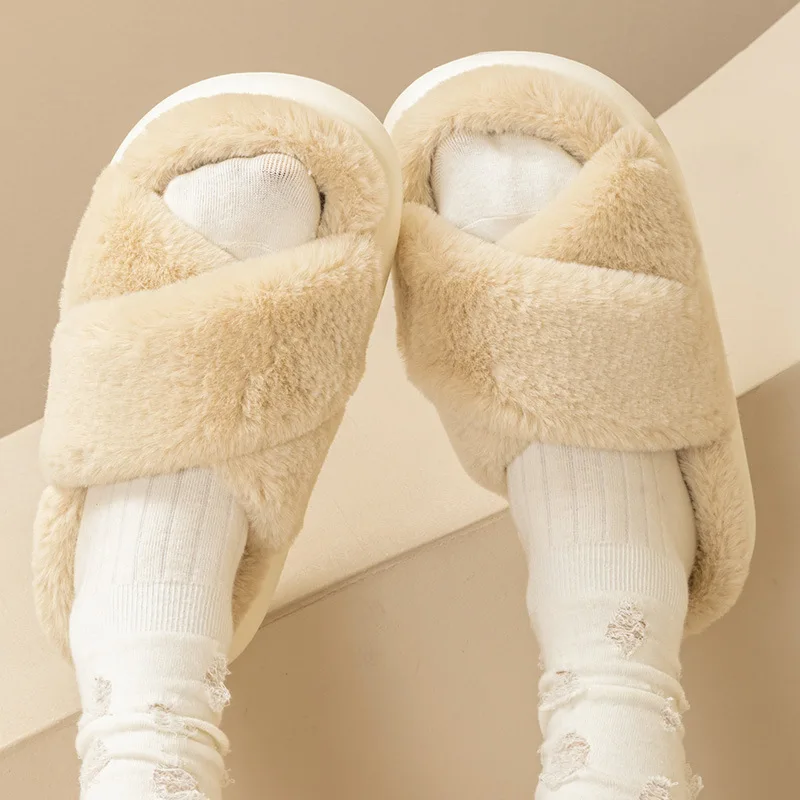 Casual Fluffy Slippers Women Home Flats Designer Winter Shoes Girls New Fashion Platform Slippers House Warm Footwear Large Size 4