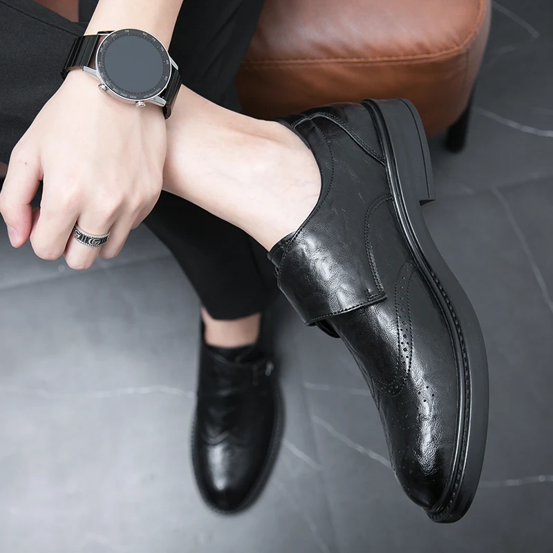 High Quality Men Daily Leather Shoes British Style Business Oxford Manager Man Brock Carving Shoes Buckle Fashion Dress