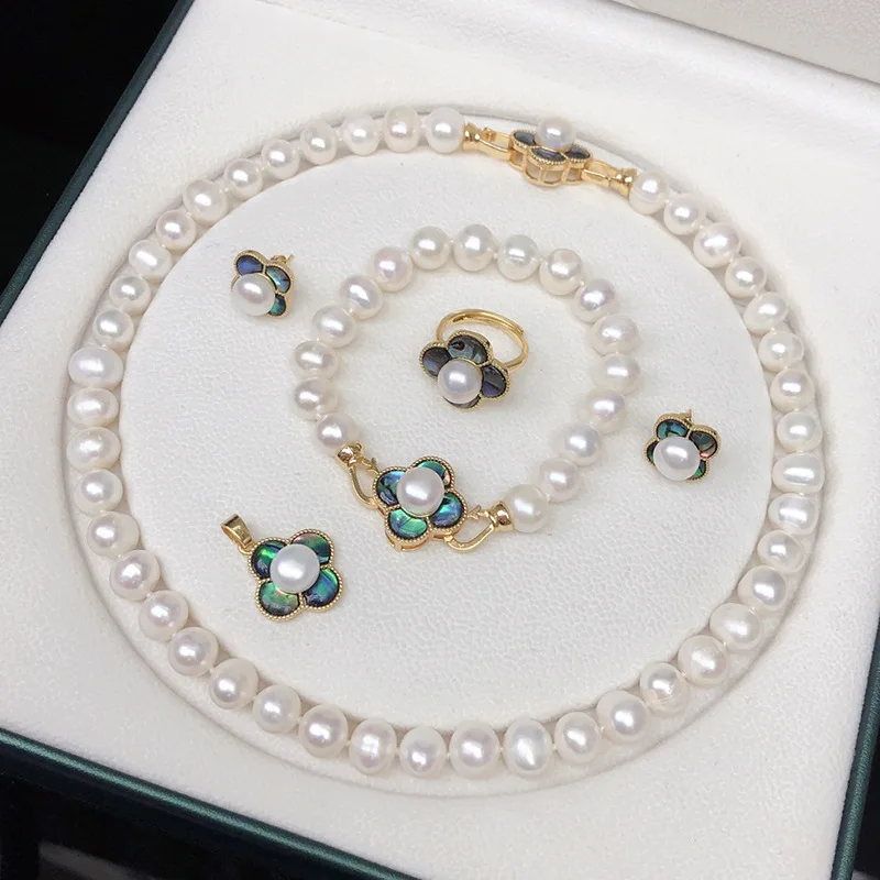 Ensemble Collier + Boucles d'oreilles Perles Eau Douce en Or main image 1
