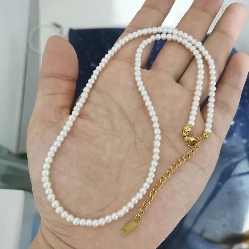 QMHJE 남녀공용 유리 모조 진주 목걸이, 베이스 초커, 스테인레스 스틸 걸쇠 확장, 40cm + 5cm 흰색, 도매 패션, 4mm