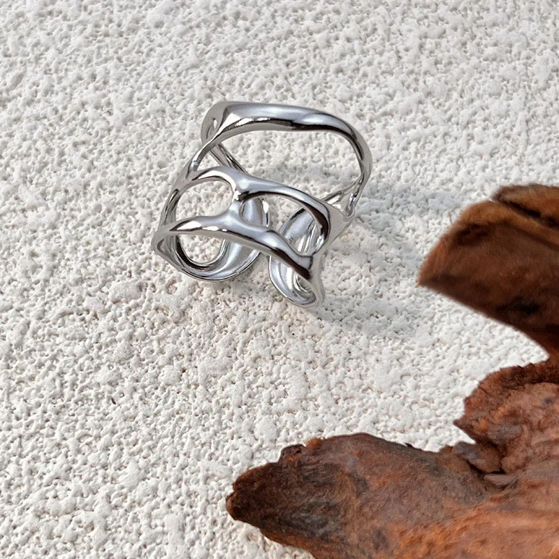 Chic Multilayer Twist Metal Linearity Geometric Rings for Women Men Stainless Steel Ripple Irregular Finger Ring Unisex Jewelry