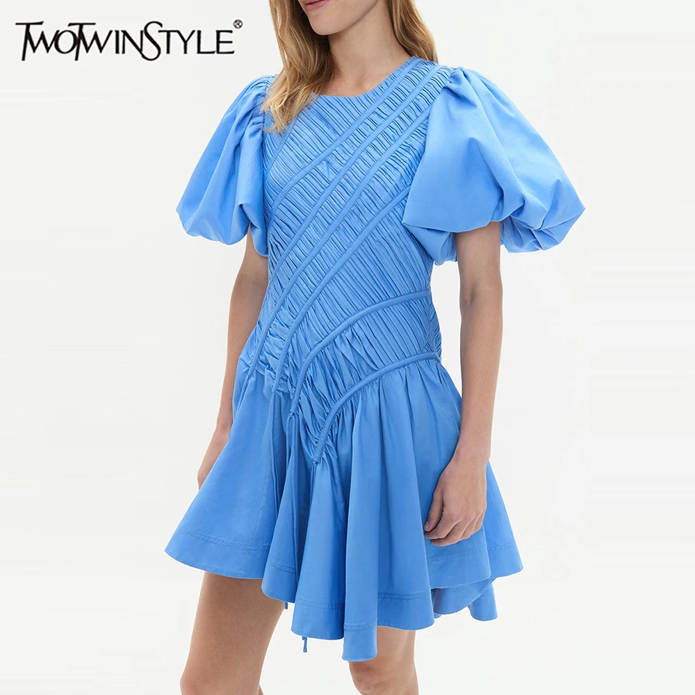 TWOTWINSTYLE Slimming Luxurious Dresses for Women Round Neck Long Sleeves Patchwork Bead Temperament Dress Female Clothing New