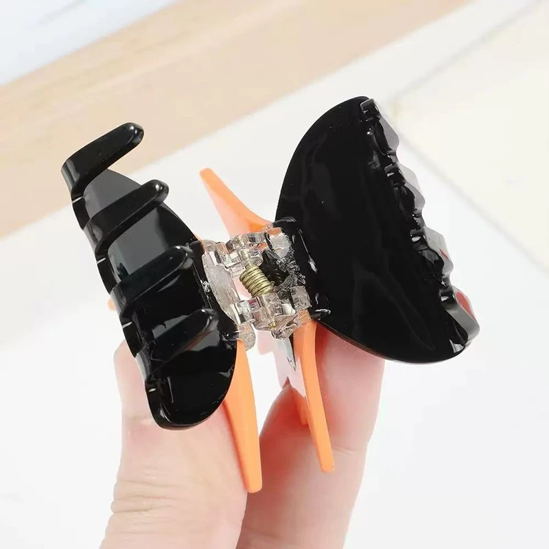Mädchen Acryl Spleißen Schmetterling Haar Greifen Frauen Elegante Kontrast Farbe Haar Clip Mode Koreanische Haar Klaue Haar Zubehör