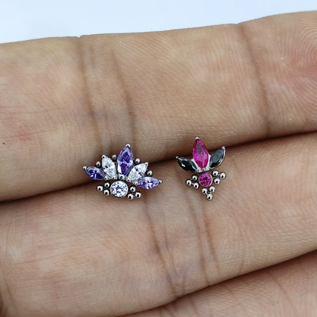 Hot Sale Titanium Piercing Labret Jewelry Black Zirconia Cluster Internally Threaded Titanium Labret Body Jewelry