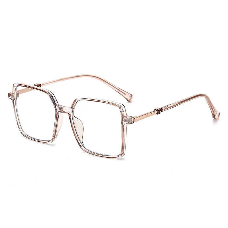Elegant Photochromic Glasses with Color-Changing Lenses for a Sophisticated Style