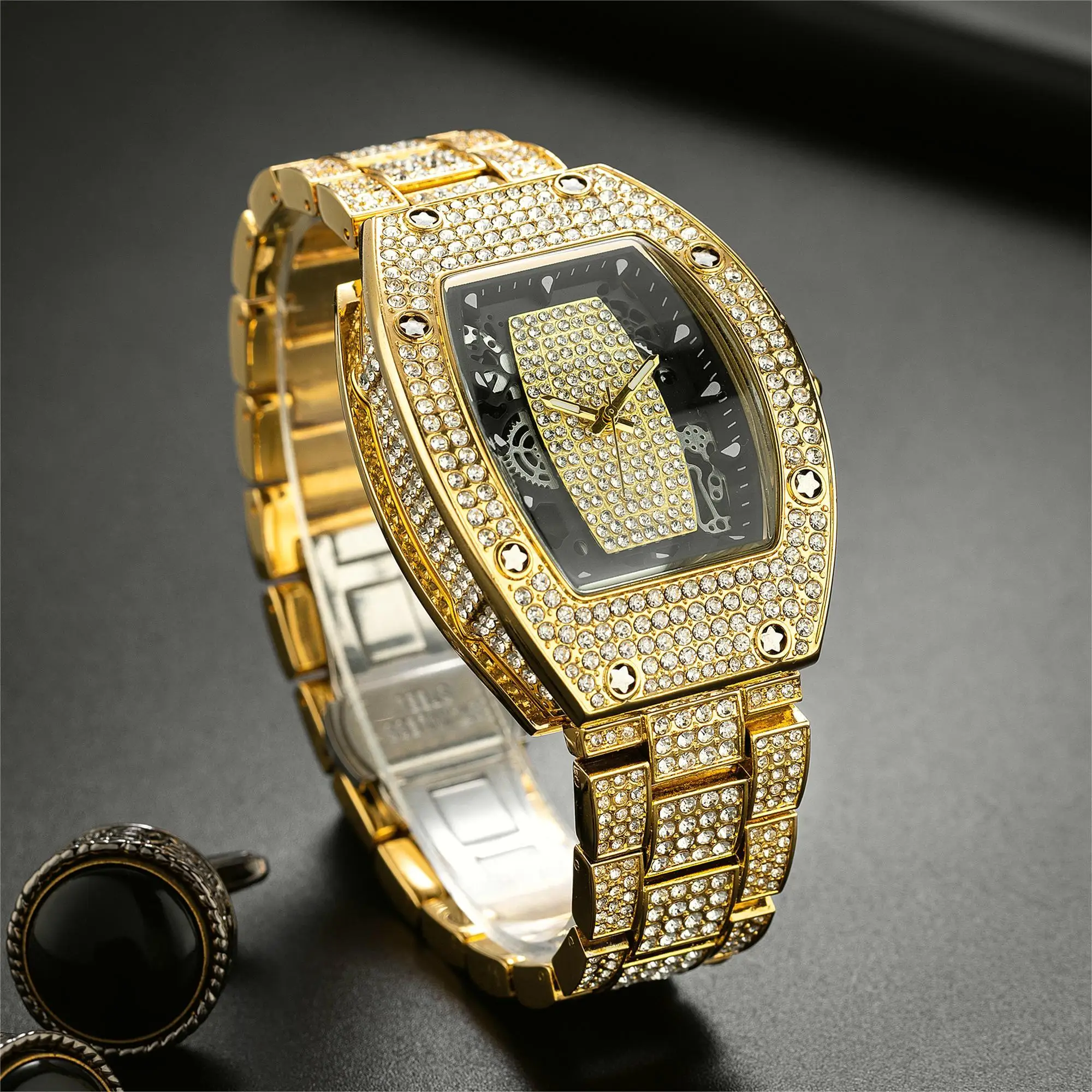 

2024 Luxury Diamond Watch For Men Brand Hip Hop Iced Out Bling Quartz Wrist Watch Fashion Tonneau Gold Watch Male Reloj Hot Sell