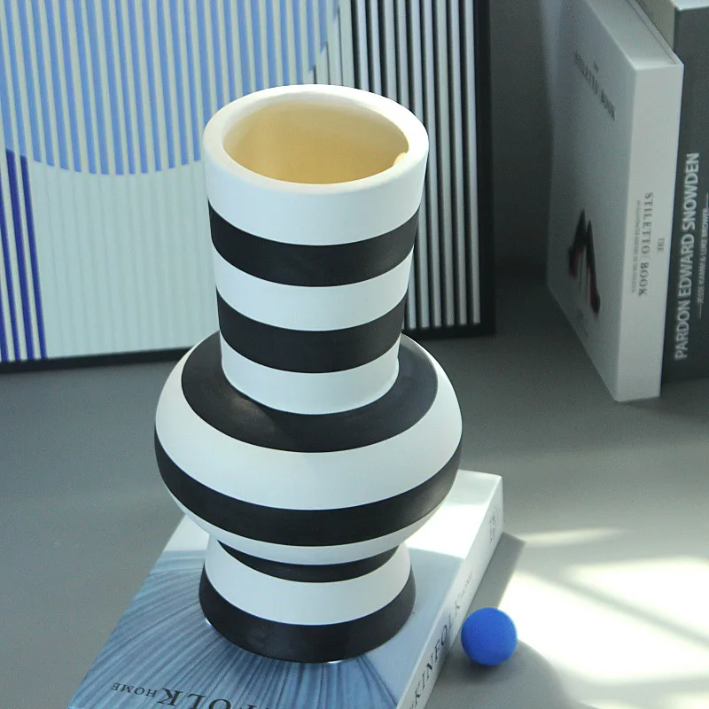 Ceramic Striped Vase Geometric Black and White Stripes Hydroponic Flower Arrangement Home Decoration Ceramic Handicraft 3