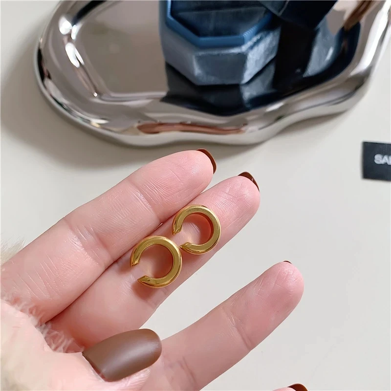 2pcs Stainless Steel Smooth Round Ear Clips Cuff Earrings for Women Ear Bone Earrings Clip On Cartilage Waterproof 5
