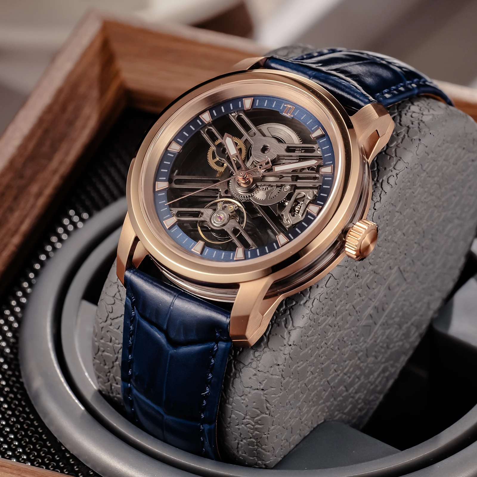 

OBLVLO Top Brand Skeleton Mechanical Men Watches Rose Gold Blue Leather Transparent Hollow Automatic Watch Orologio da Uomo KM-S