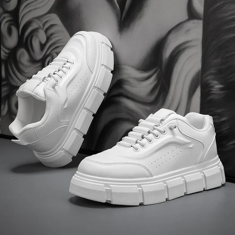 جديد حذاء كاجوال للرجال 2025 أحذية أكسفورد رجالية ريترو فاخر أحذية من الجلد موضة تنفس أحذية رياضية اليدوية منصة التمهيد