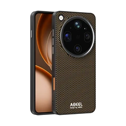 Premium Carbon Fiber Pattern Magnetic Shockproof Phone Case - OPPO Find X9 Ultra (Brown)
