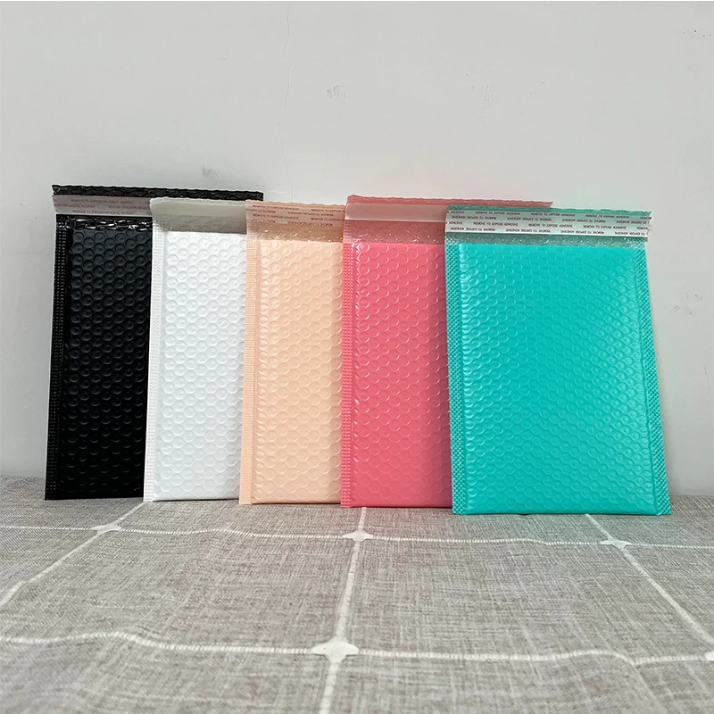 Bulk Pack of 50 Pink Bubble Padded Envelopes for Secure Shipping and Gift Packaging