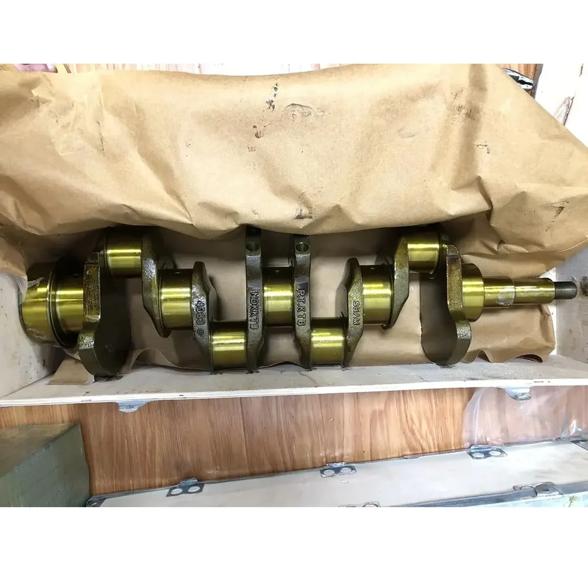 ME018297 ME136680 Alloy Cast Iron Crankshaft Ductile 4D33