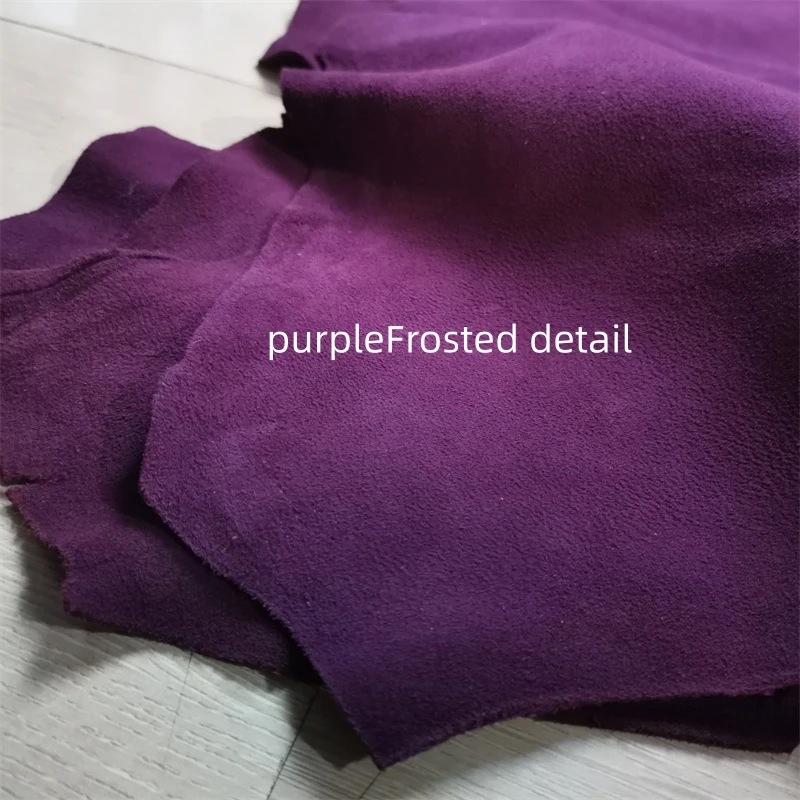 버건디 프로스트 스킨, 0.7mm, 1mm 첫 번째 레이어 가죽. 진짜 가죽 원단. 신발 수제 DIY. 가방 내부. 전체 양가죽
