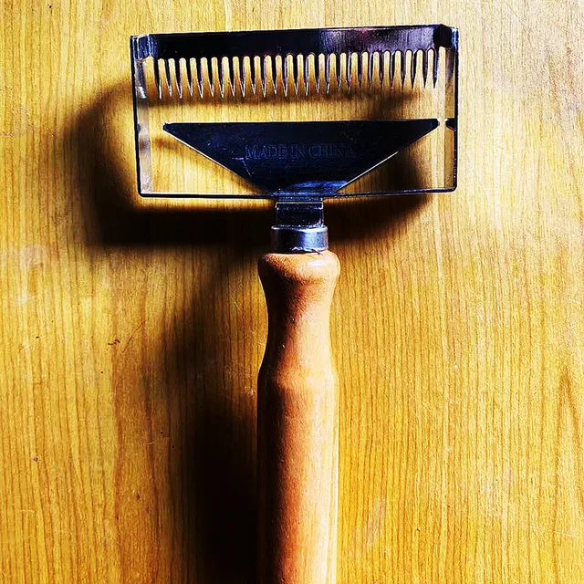 1Db Méhészeti Berendezés Apicultura Apikulture1Pcs Z Alakú Fa Fogantyú Mézvágó - Image 2