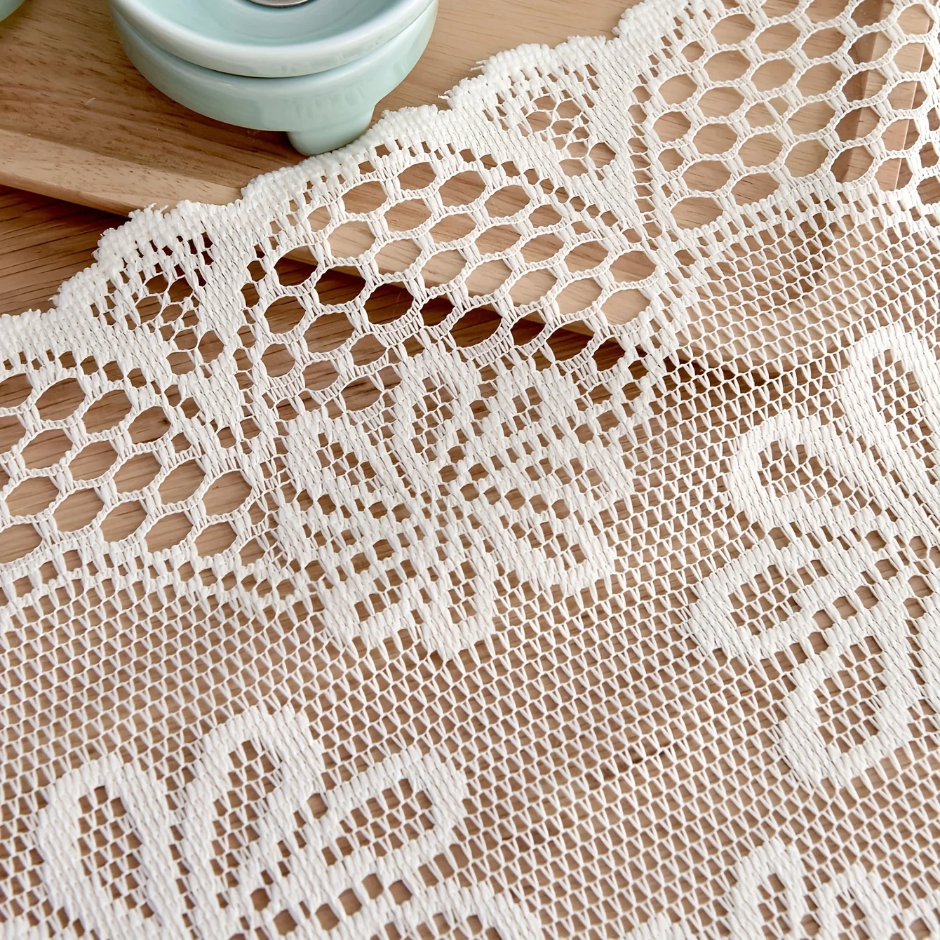 1pc/3pcs/5pcs-Polyester Table Runners, European Hollow Lace Table Cloth, Simple Style Solid Color Table Cover, Home Decoration