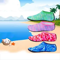 Chaussettes aquatiques de plage pour hommes, femmes et enfants, sports aquatiques de natation, rencontre pieds nus, salle de sport, yoga, fitness, danse, natation, surf, plongée en apnée, chaussures 1