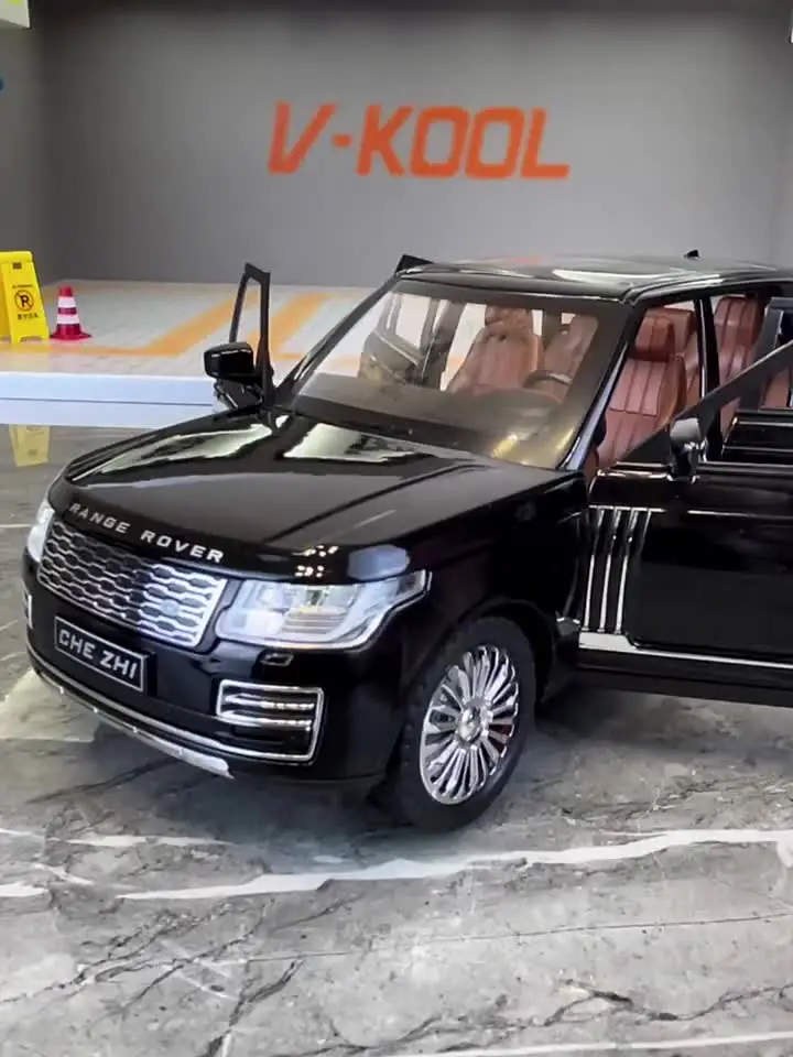 Масштаб 1:24 Land Rover Defender игрушки модели автомобилей со световым звуком резиновые