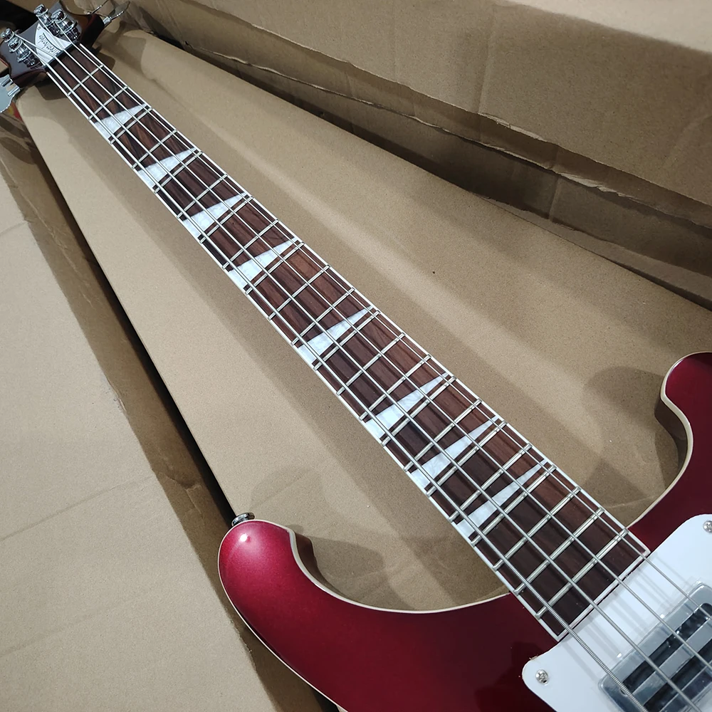 6 string Ri ckenboker BASS electric bass