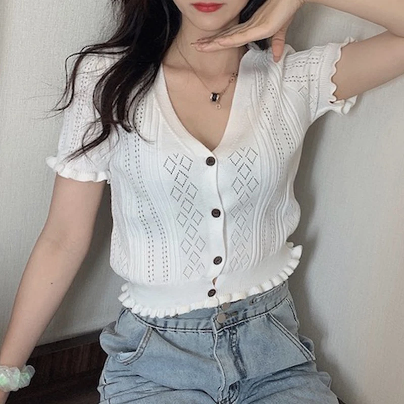 Chic Frilly Knit Crop Cardigan