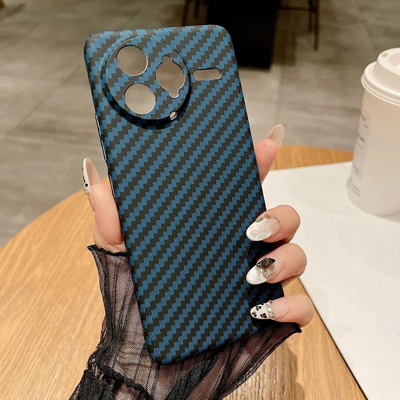 ELVEV Ultra-Thin Carbon Fiber Stripe Texture Matte Hard Case