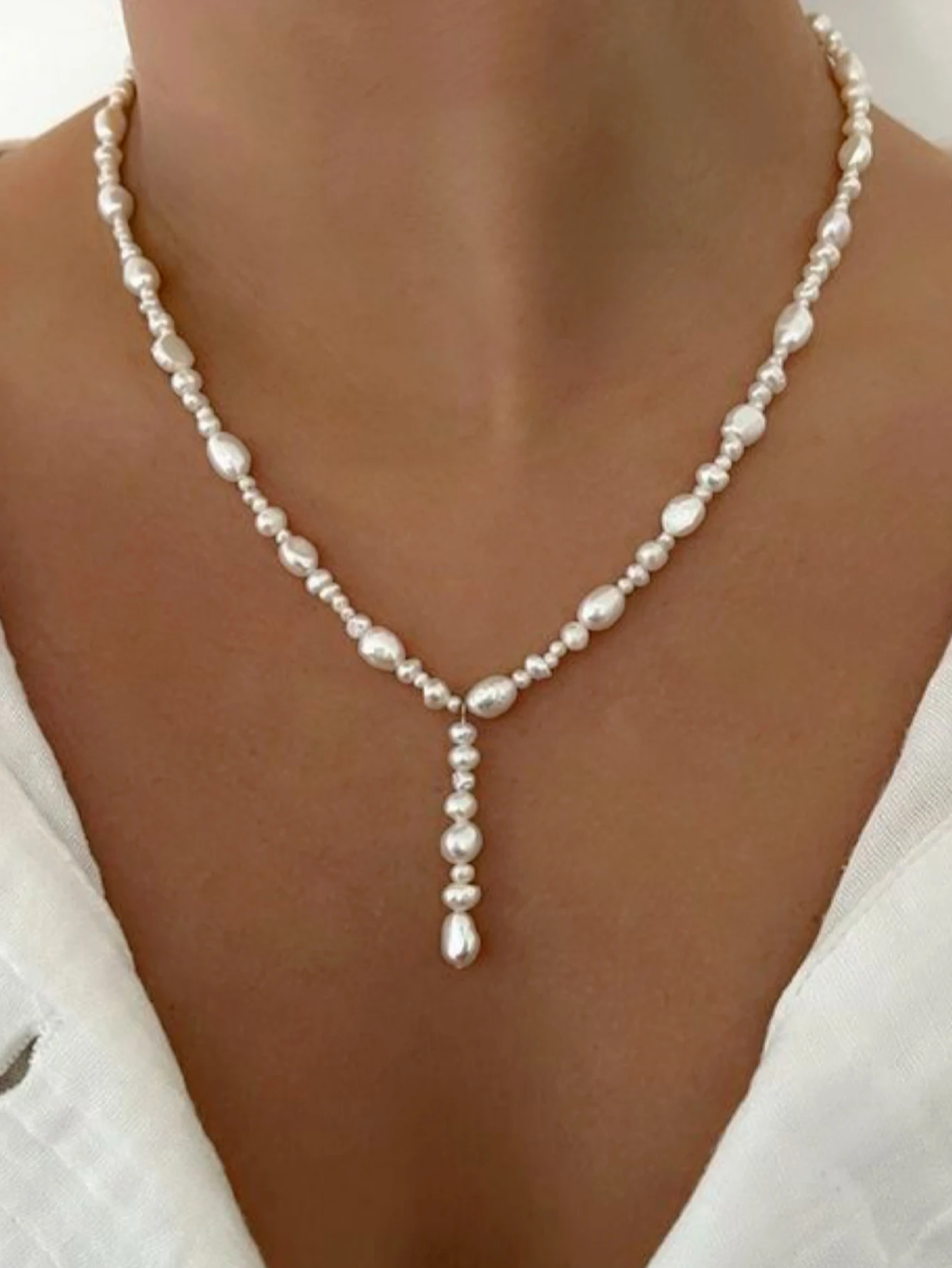 Baroque Pearl Y-Shaped Necklace Collarbone Chain Women