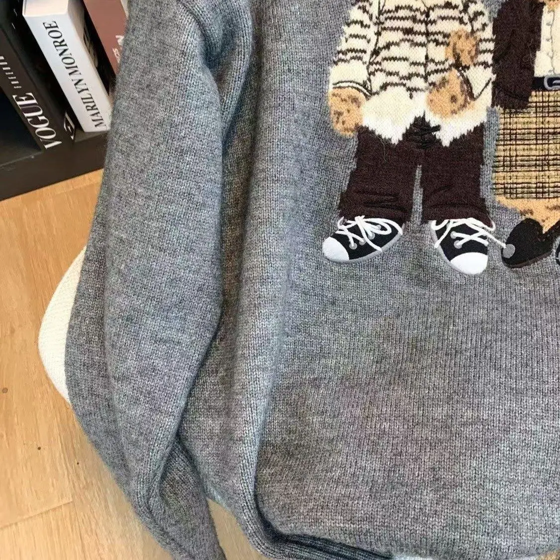 Retro Sweater Bear Jacquard Knitted Sweater Women's Autumn and Winter Loose Slim Casual Round Neck Lazy Style Top 5