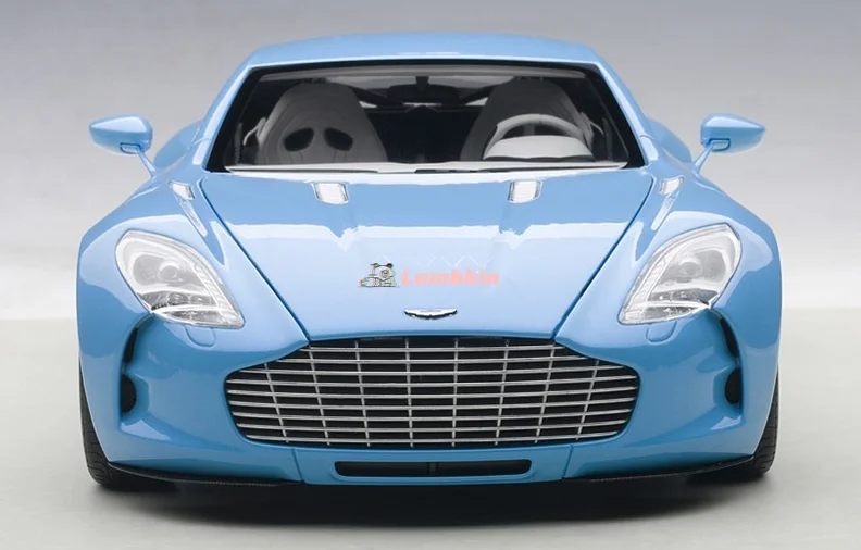 AUTOart 1:18 Aston Martin ONE 77 металлическая модель