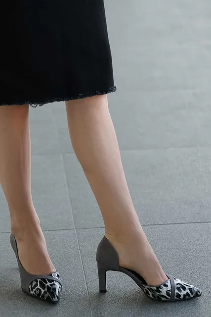 Mio Gusto Brand FRANCES, 6Cm Short Heel, Gray and Black Colors, Leopard Patterned Suede, high Quality, Women's Stiletto Pumps. Gray