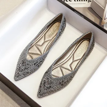 famous brand rivets flats women pointed toe glitter beading ballerian shoes shallow mouth sequined cloth moccasins plus size 43 1
