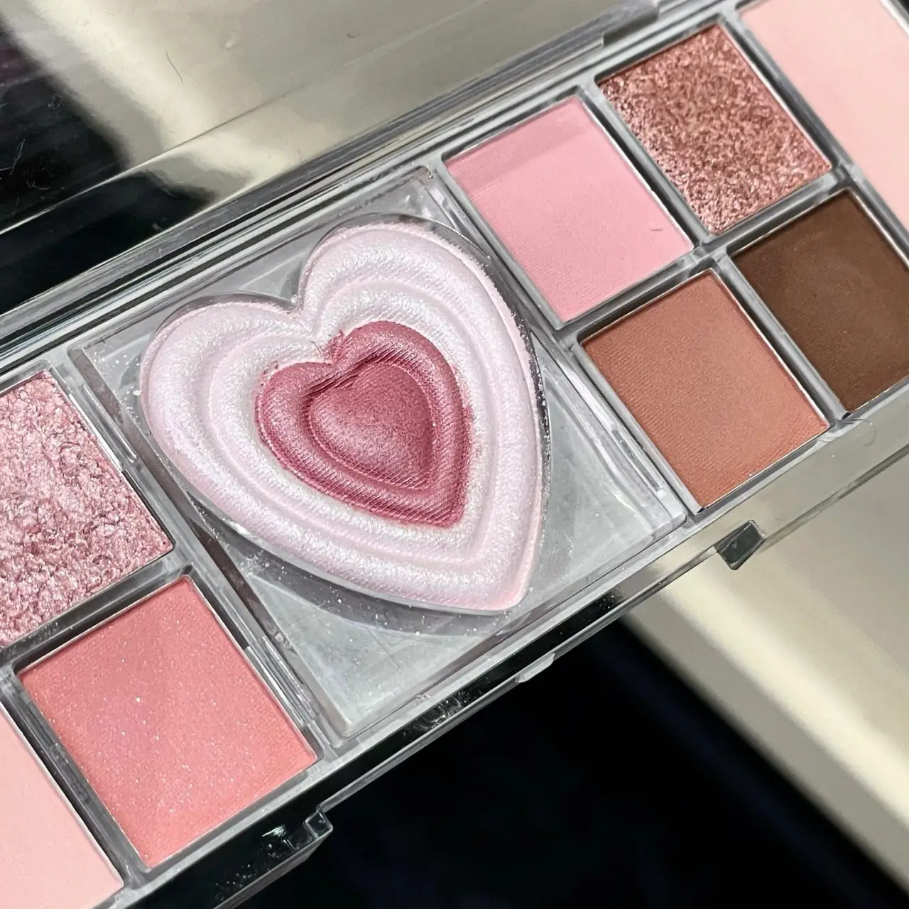 Radiant Earth Tone Eye Makeup Palette with 12 Shades