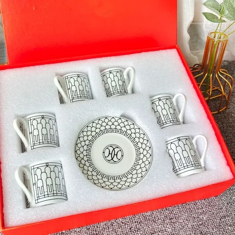 H Fish scale