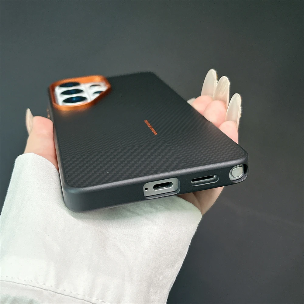 Enhanced Metal Lens Bumper Carbon Fiber Texture Magnetic Shockproof Case - Black