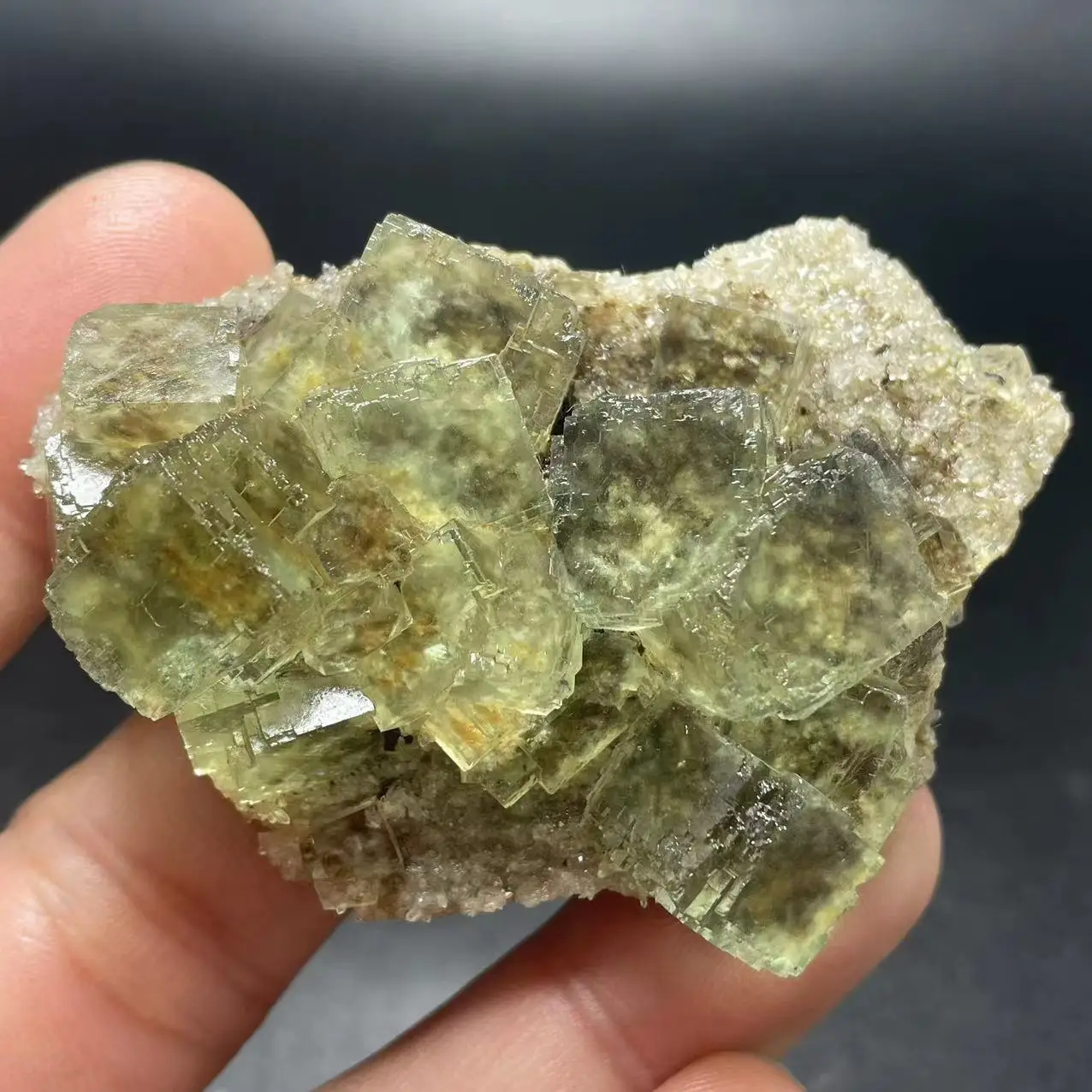 

New! 100% natural staircase green transparent fluorite and crystal coexisting mineral specimen stone, from Fujian