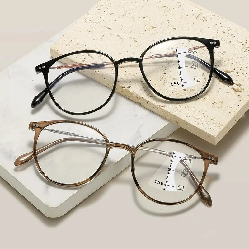 Auto-Adjusting Multifocal Reading Glasses with Clear Black Frames
