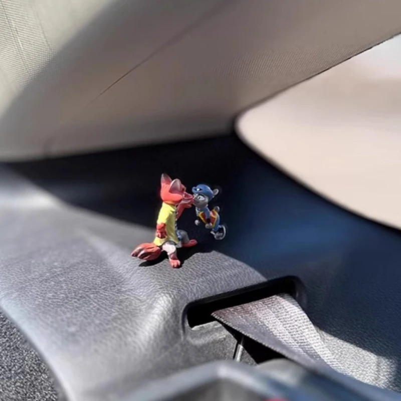 Sdc2249dc56504612aa25158b904e3ab2A - Zootopia Merch