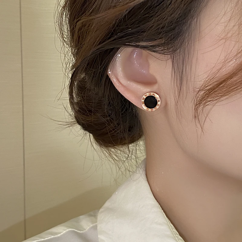 美品 CHANEL サングラス リムレス 4112 グラデーション ゴールド Chanel CC Crystal Stud Earrings 2025