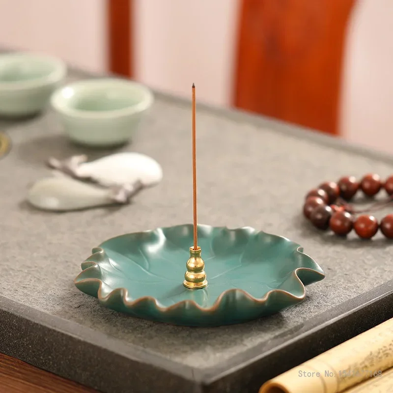 Creative Ceramic Lotus Leaf Plate Base Incense Burner Household Indoor Living Room Bedroom Supplies Agaric Sandalwood Stove, 1Pc