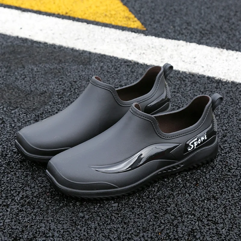 Bottes de pluie mode homme basse cuisine antidérapantes usure PVC rondes slip-on pêche
