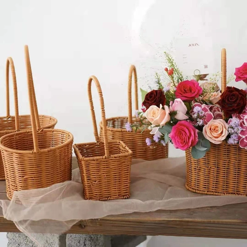 Outdoor Picnic Storage Basket With Handle Lightweight Rattan Storage Basket Camping Hand-woven Picking Baskets Laundry Basket