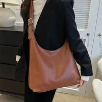 Sac fourre-tout en cuir pour femmes, tendance, Simple, grande capacité, sac à bandoulière, sacs à main, sacoches, 2024 3