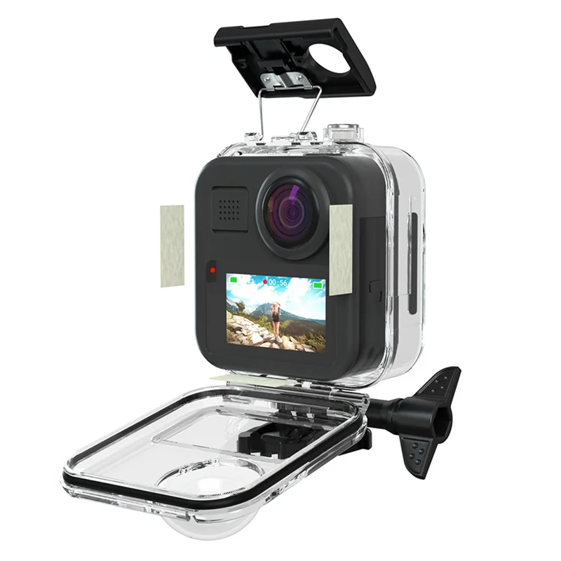 Boîtier de protection ouvert avec GoPro Max à l'intérieur, prêt pour une aventure sous-marine.